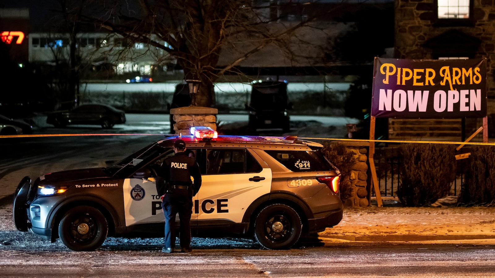 12 injured in mass shooting at pub in Toronto